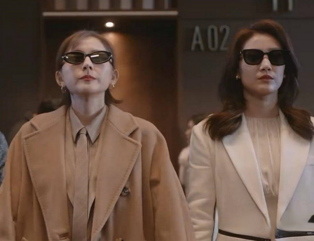 Doinb重返赛场，出色发挥首场状态出色，拜仁观众沸腾！